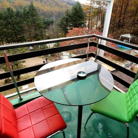 Pinearoma Pension Hongcheon Exterior foto